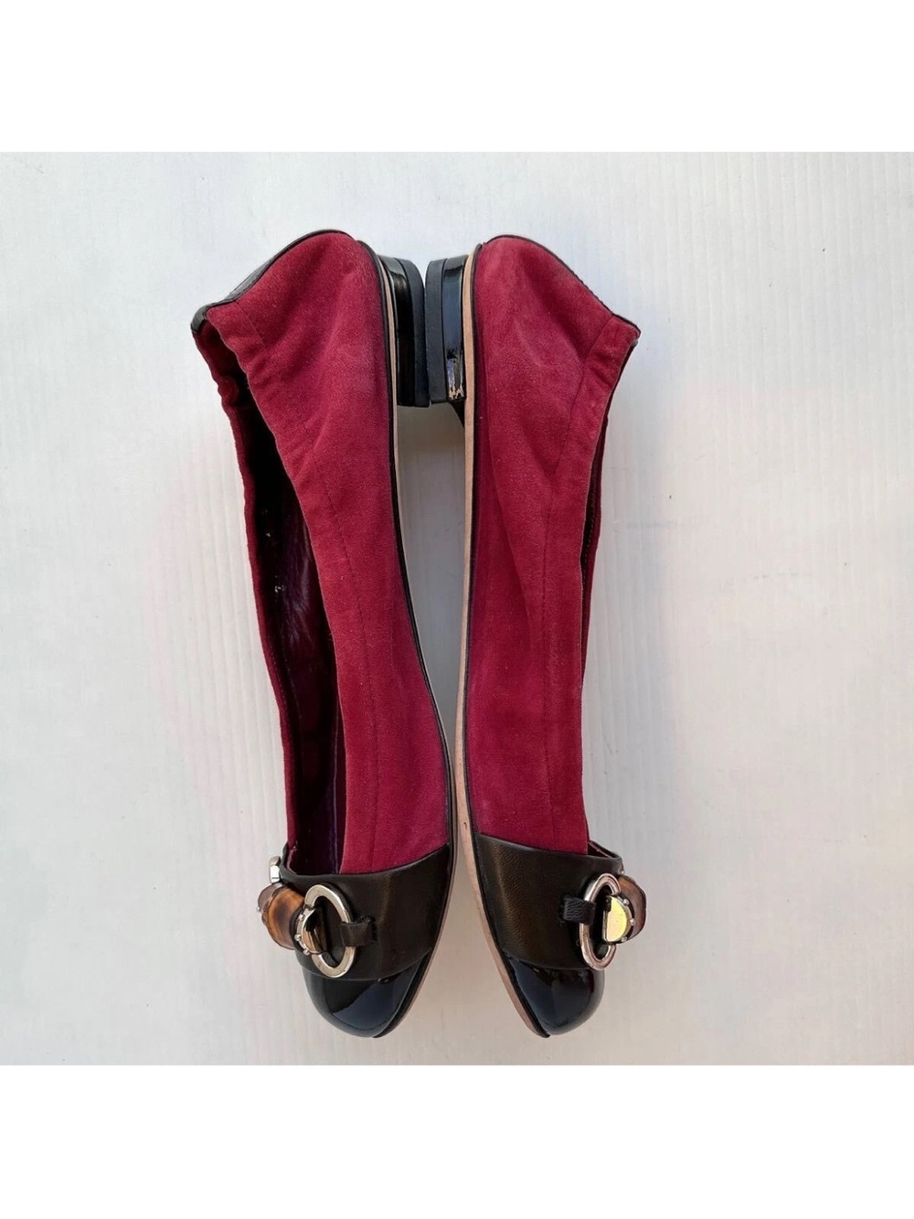 Gucci Wine Suede & Black Patent Ballet Flats with Bamboo Horsebit - Picture 4 of 9